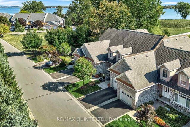 24 Gracefield Lane