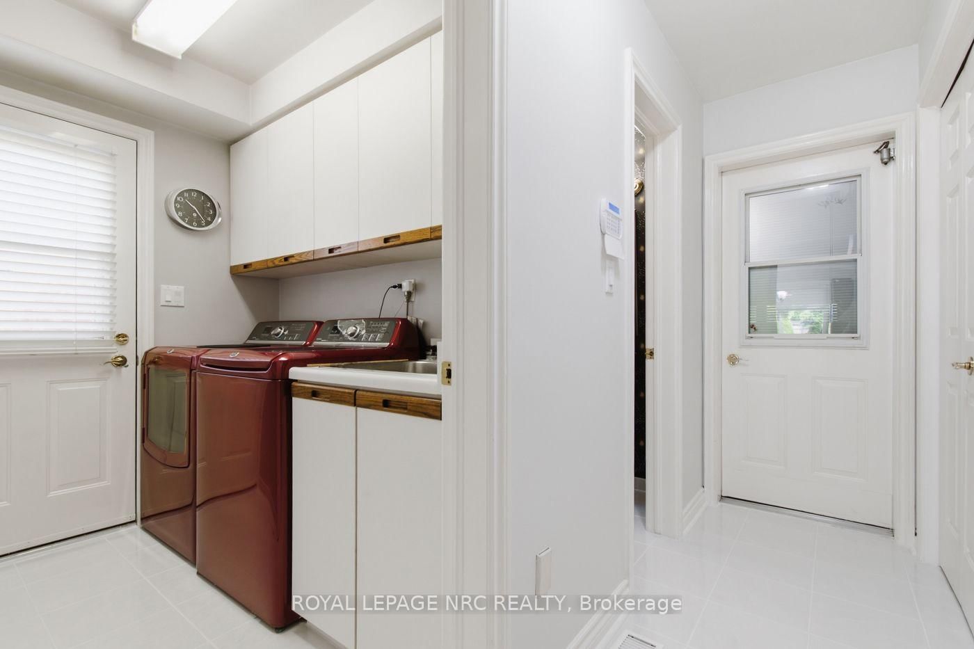 4 Greenvale Court • Pelham, ON photo 17