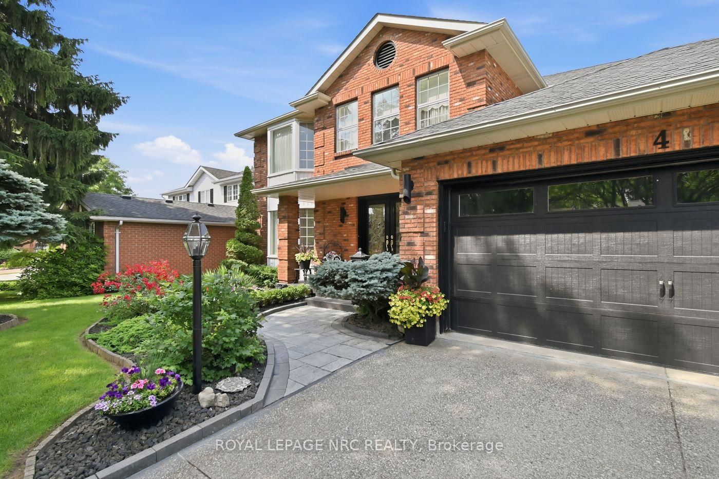 4 Greenvale Court • Pelham, ON photo 2