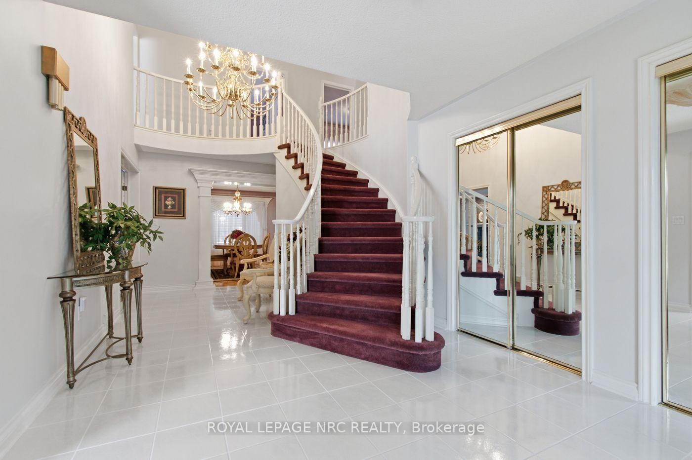 4 Greenvale Court • Pelham, ON photo 3