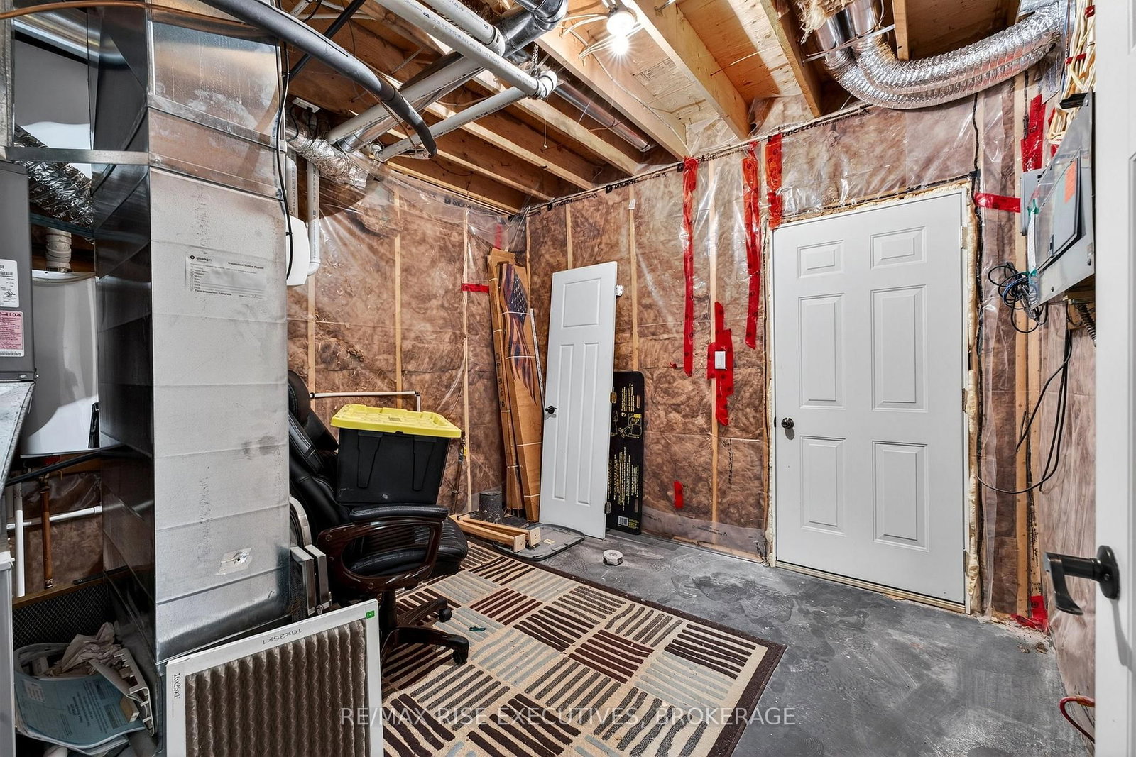 700 Stonehenge Street • Kingston, ON photo 39