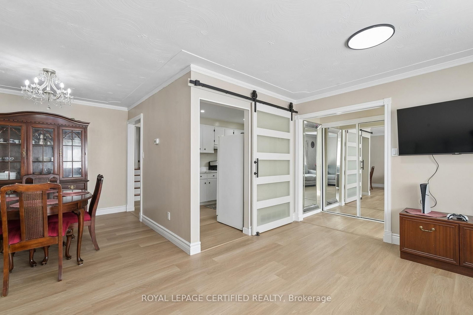 1121 Valentine Drive • Cambridge, ON photo 10