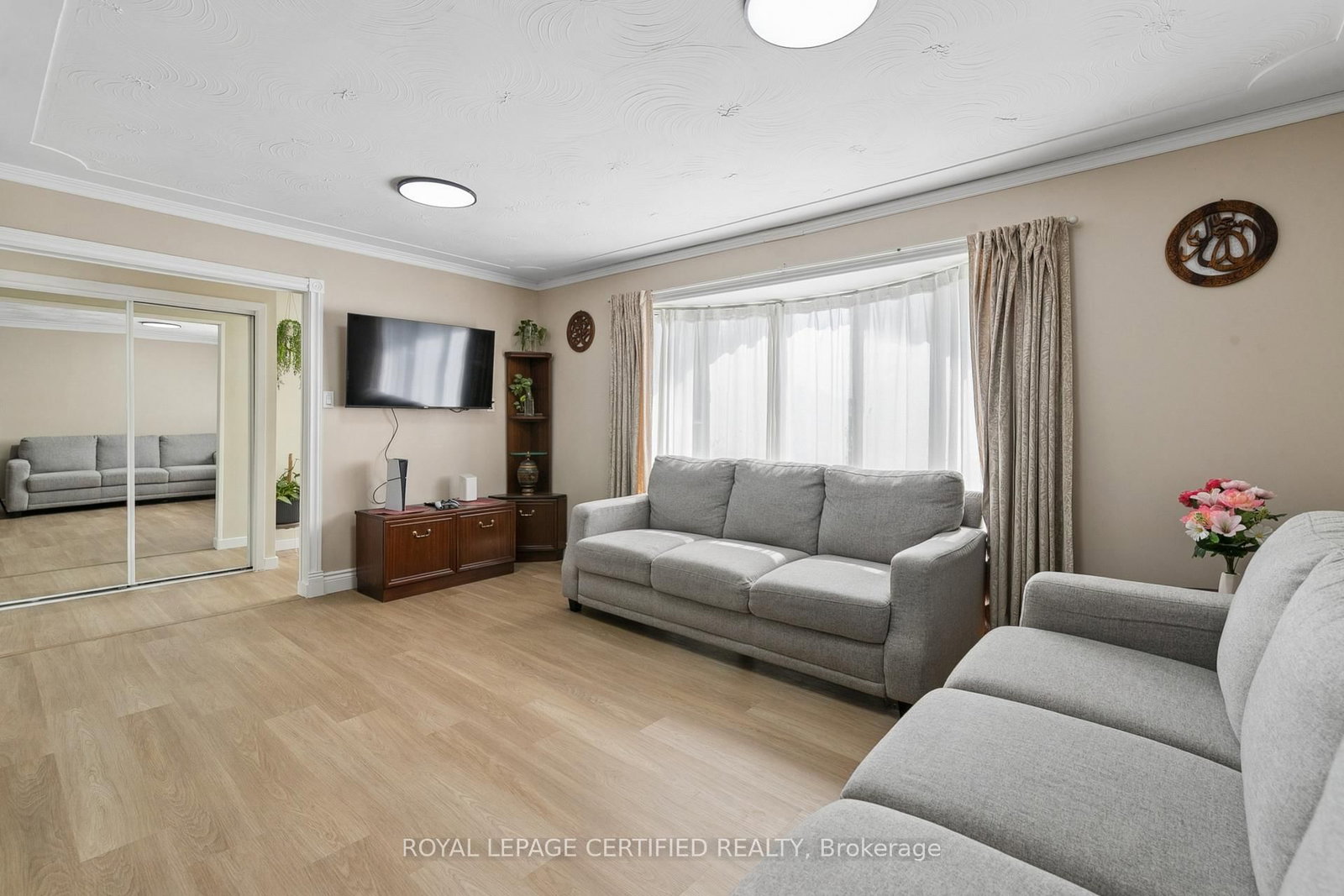 1121 Valentine Drive • Cambridge, ON photo 9