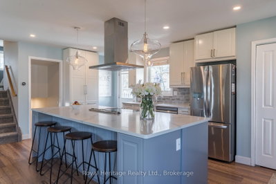 25 Hewson Drive • Port Hope, ON photo 6