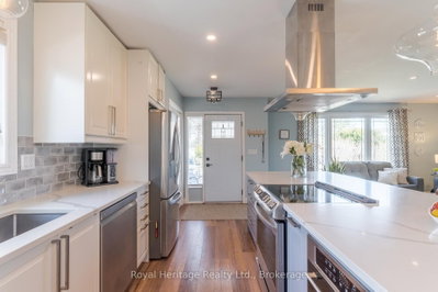 25 Hewson Drive • Port Hope, ON photo 9
