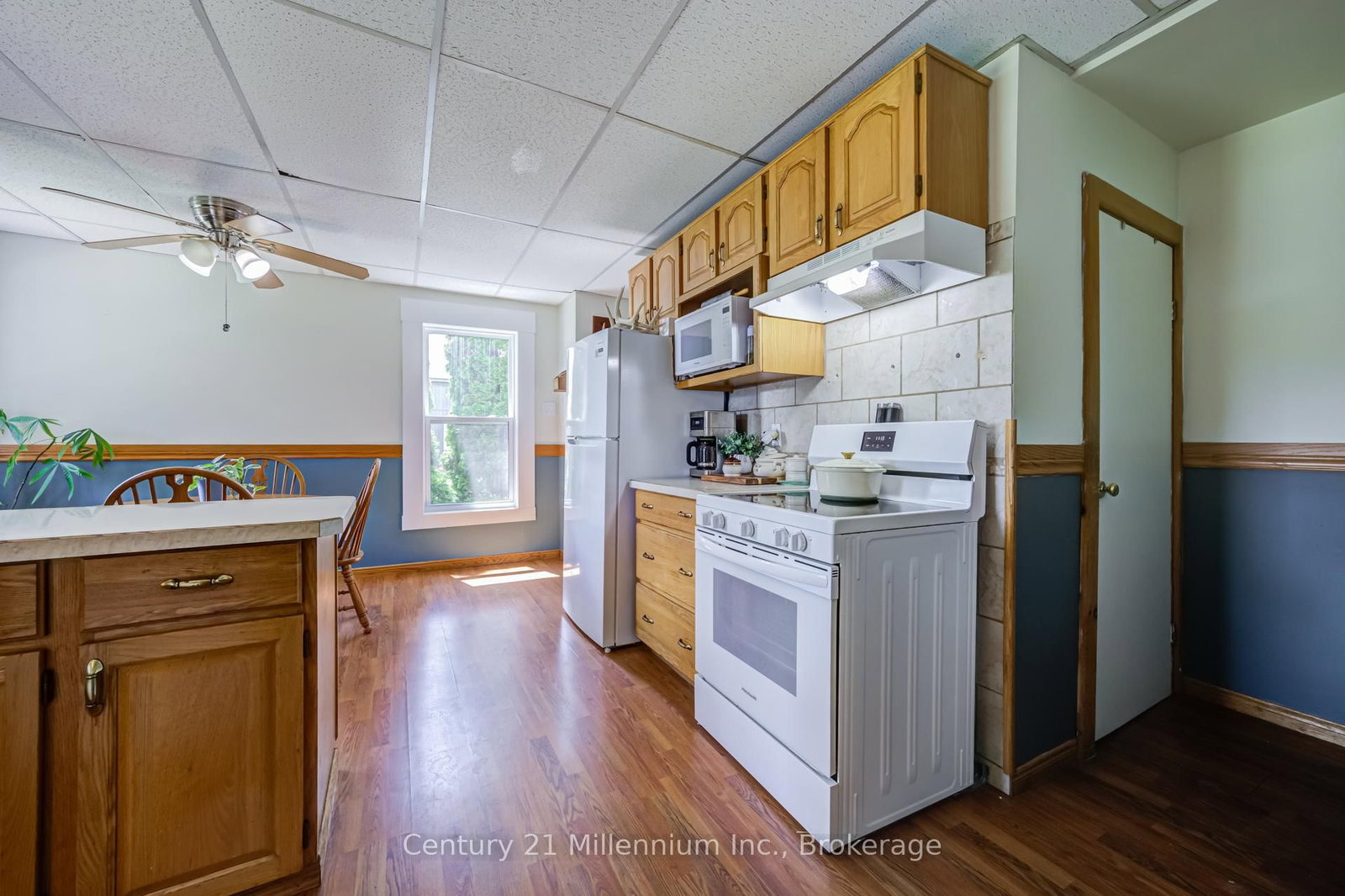 411 Taylor Street • South Bruce Peninsula, ON photo 13