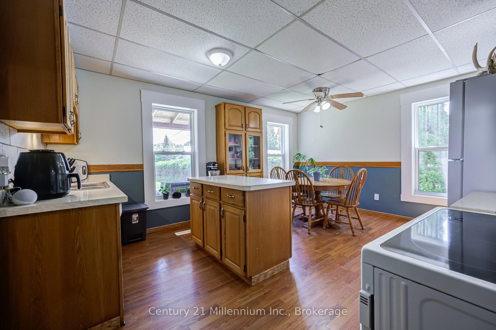 411 Taylor Street • South Bruce Peninsula, ON photo 14