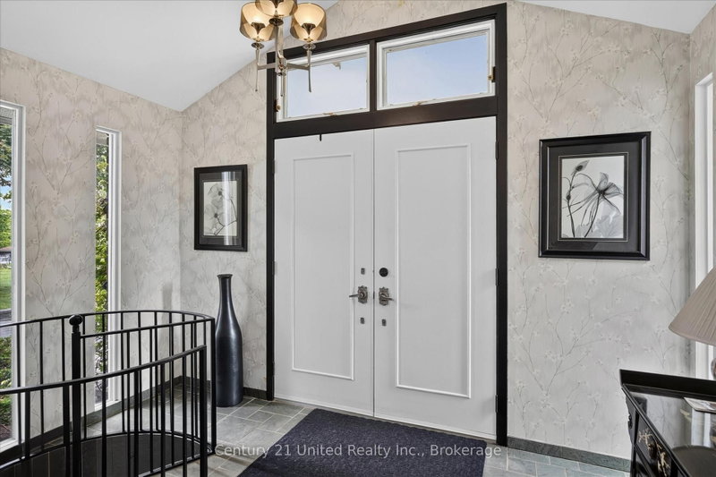 130 Earlwood Dr photo 4