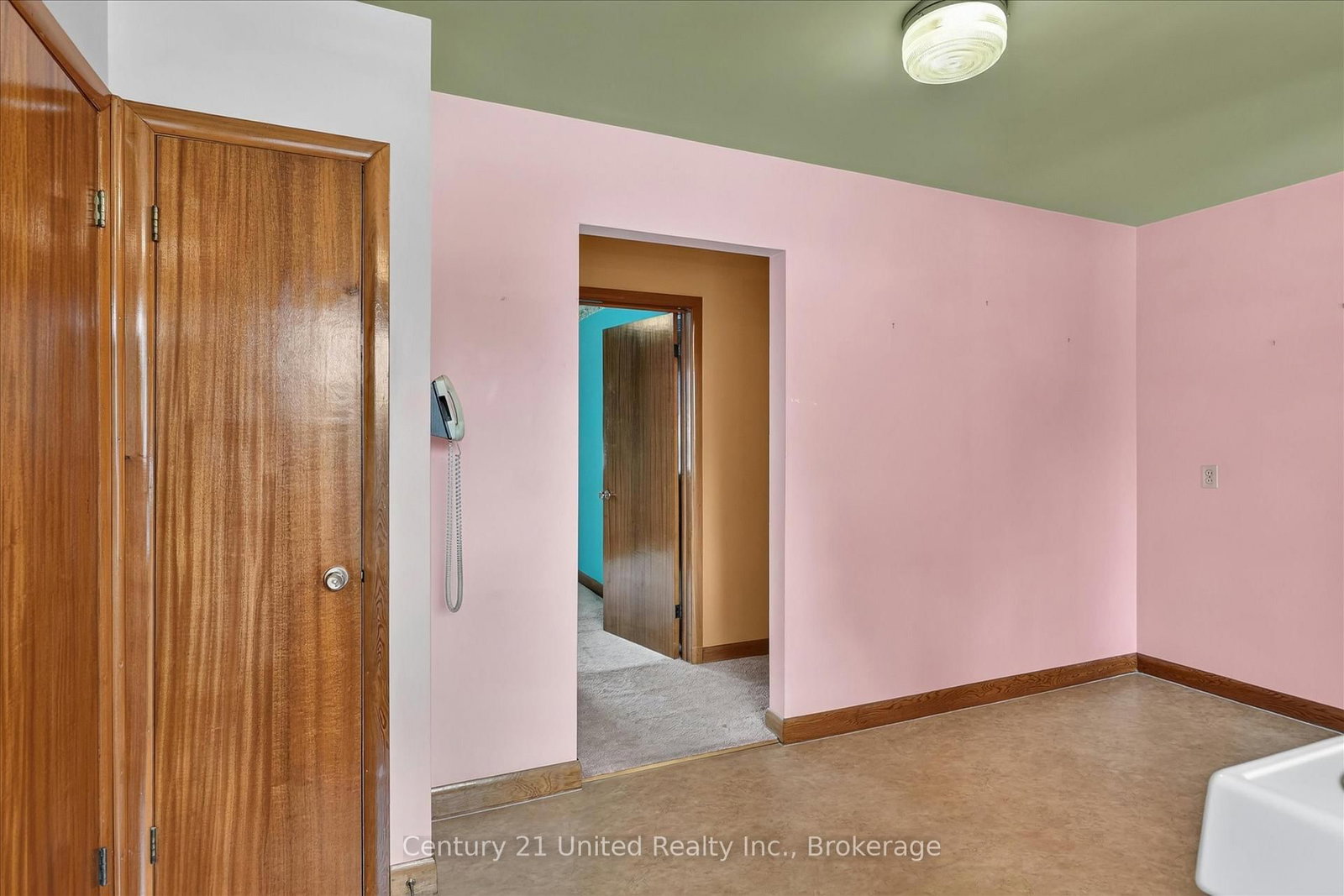 1031 Oriole Drive • Peterborough, ON photo 8