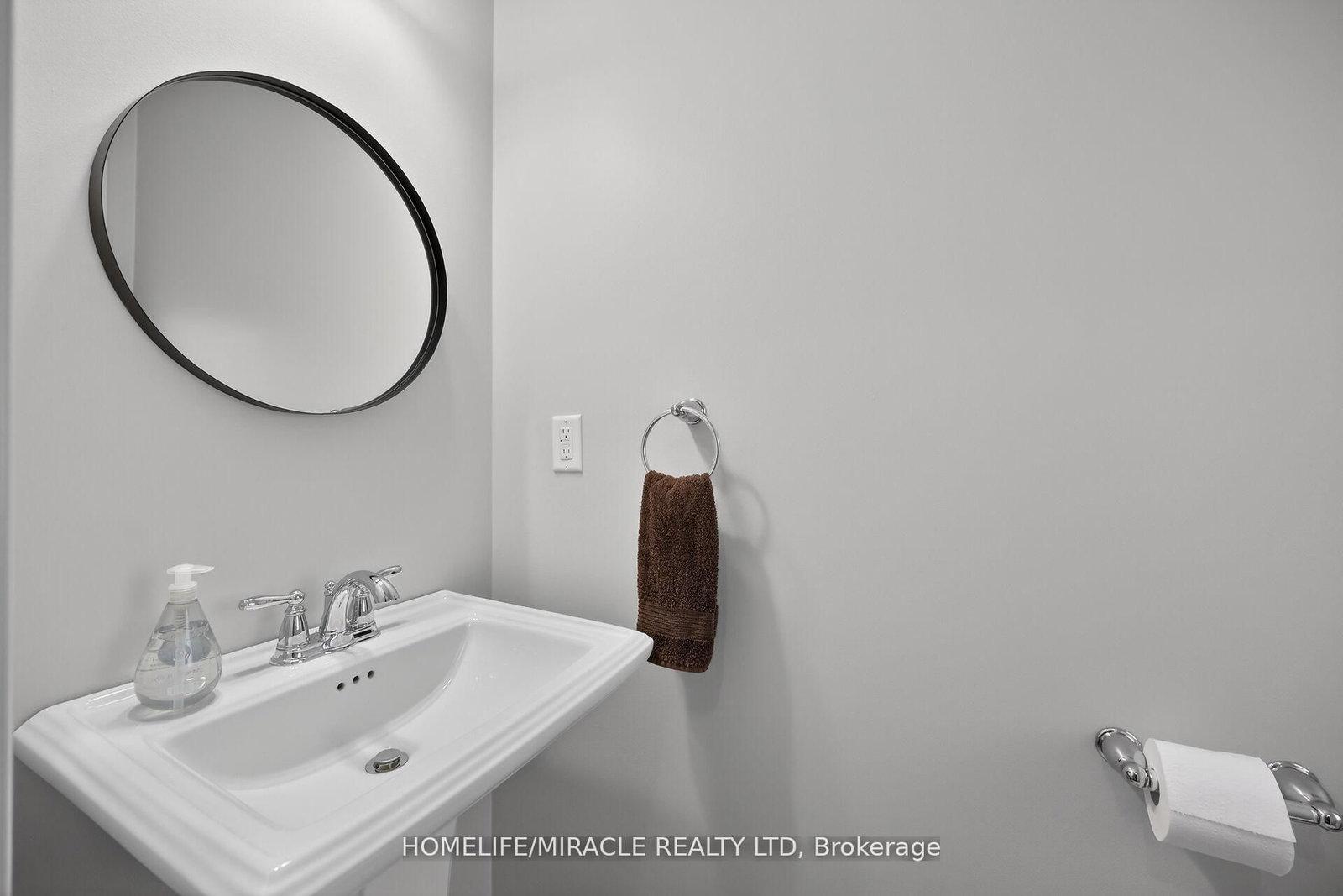 149 Kinsman Drive • Hamilton, ON photo 5