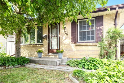 34 Dudley Crescent • London South, ON photo 3