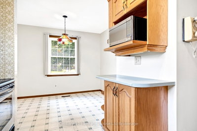 34 Dudley Crescent • London South, ON photo 9