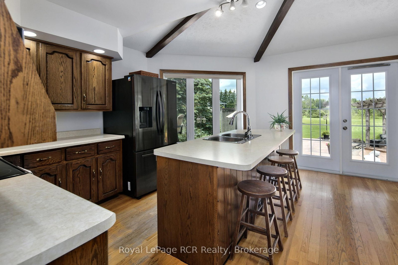 935 27th Street W • Georgian Bluffs, ON photo 13