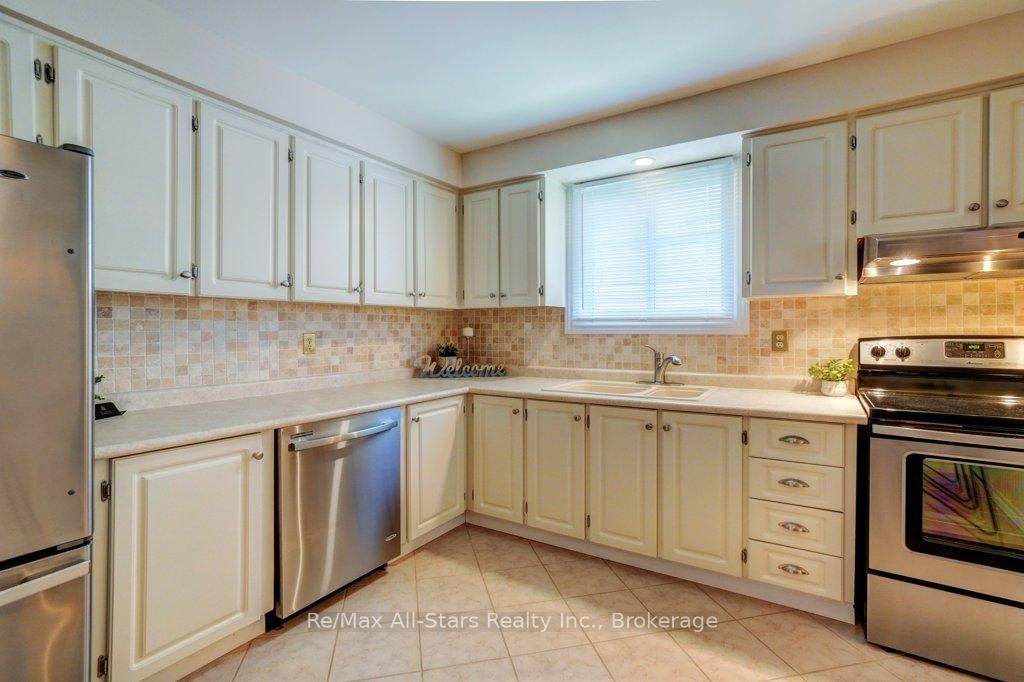 15 Edwin Street • Kawartha Lakes, ON photo 15