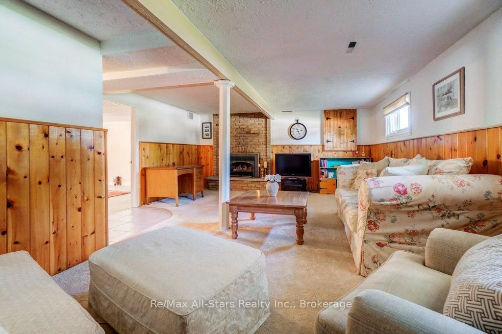 15 Edwin Street • Kawartha Lakes, ON photo 28