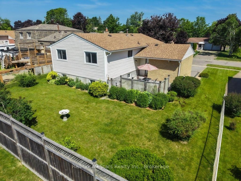 15 Edwin Street • Kawartha Lakes, ON photo 47