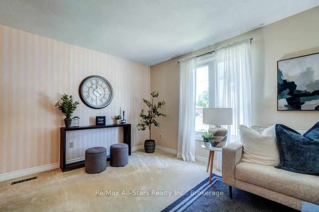 15 Edwin Street • Kawartha Lakes, ON photo 9