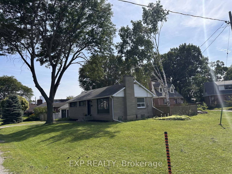 6 Woodland Acres W