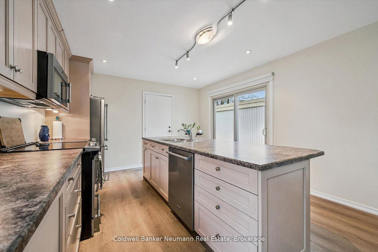 59 Wilsonview Avenue • Guelph, ON photo 13