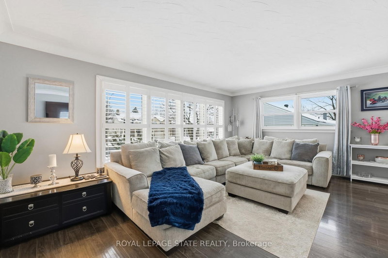473 Mohawk Road W