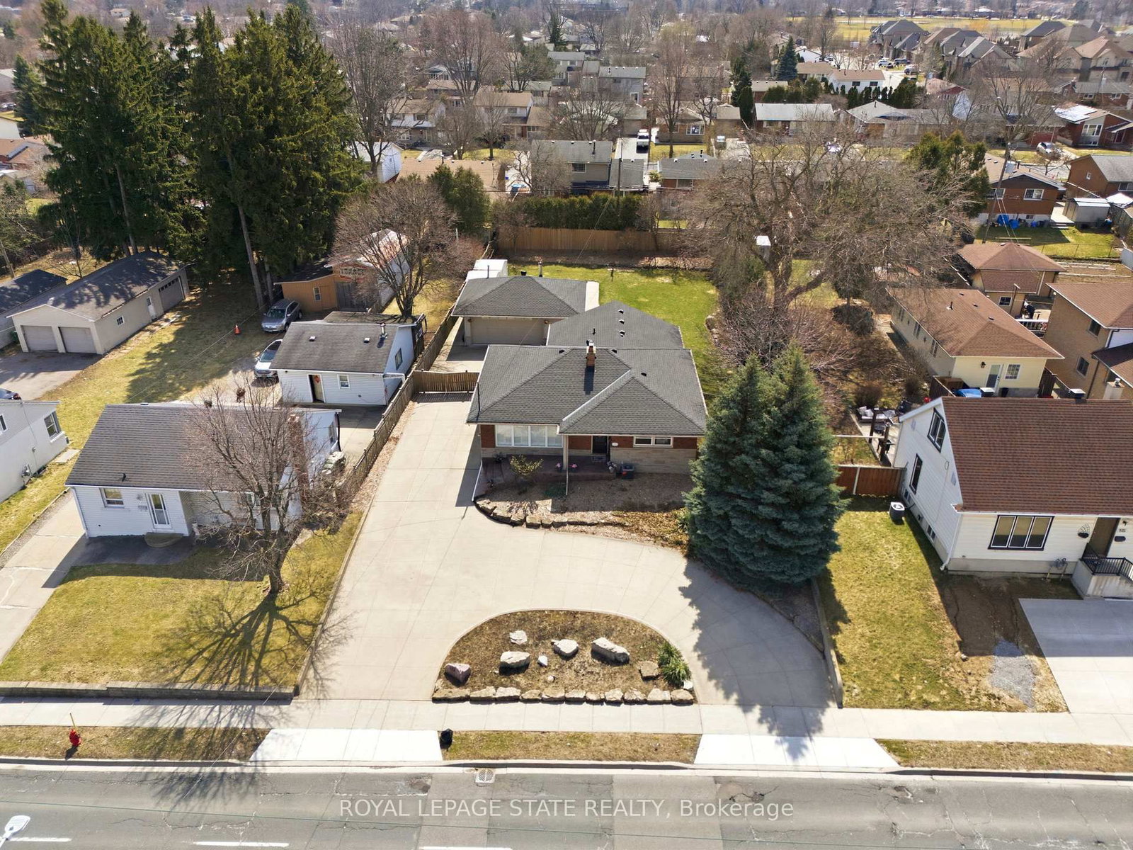 473 Mohawk Road W • Hamilton, ON photo 34