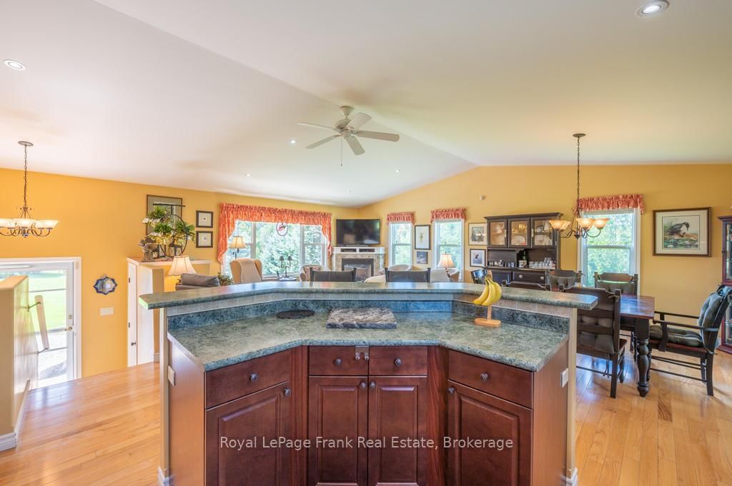 406 Lakehurst Circle Road • Trent Lakes, ON photo 22