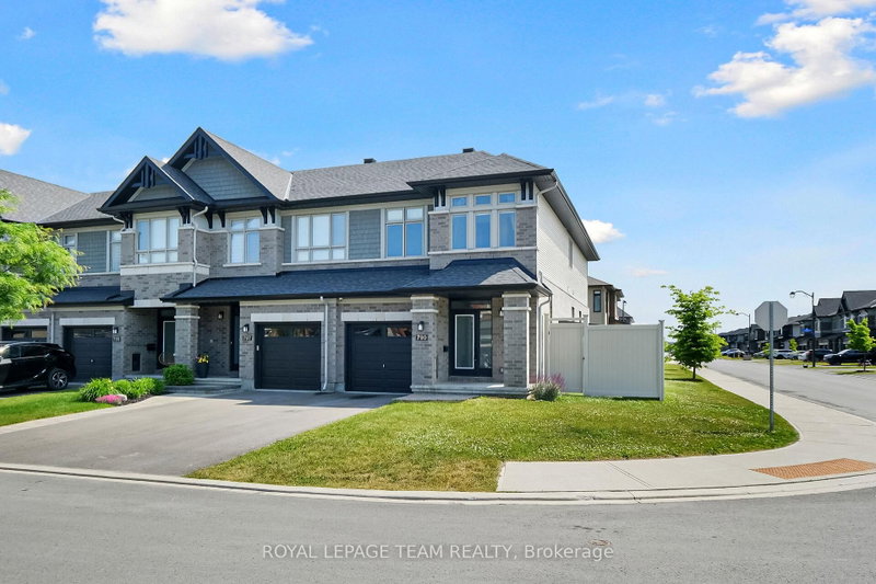 home for lease on 799 Cairn Crescent