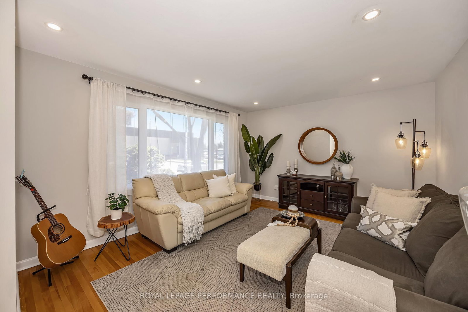 1960 Othello Avenue • Ottawa, ON photo 4