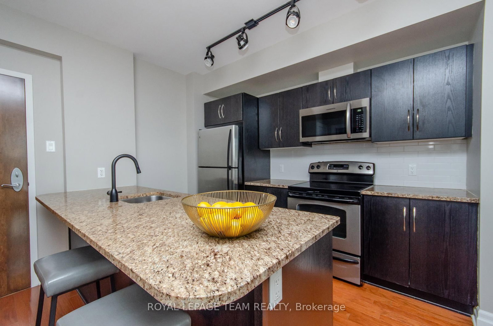 1433 WELLINGTON Street W • #302 • Ottawa, ON photo 6