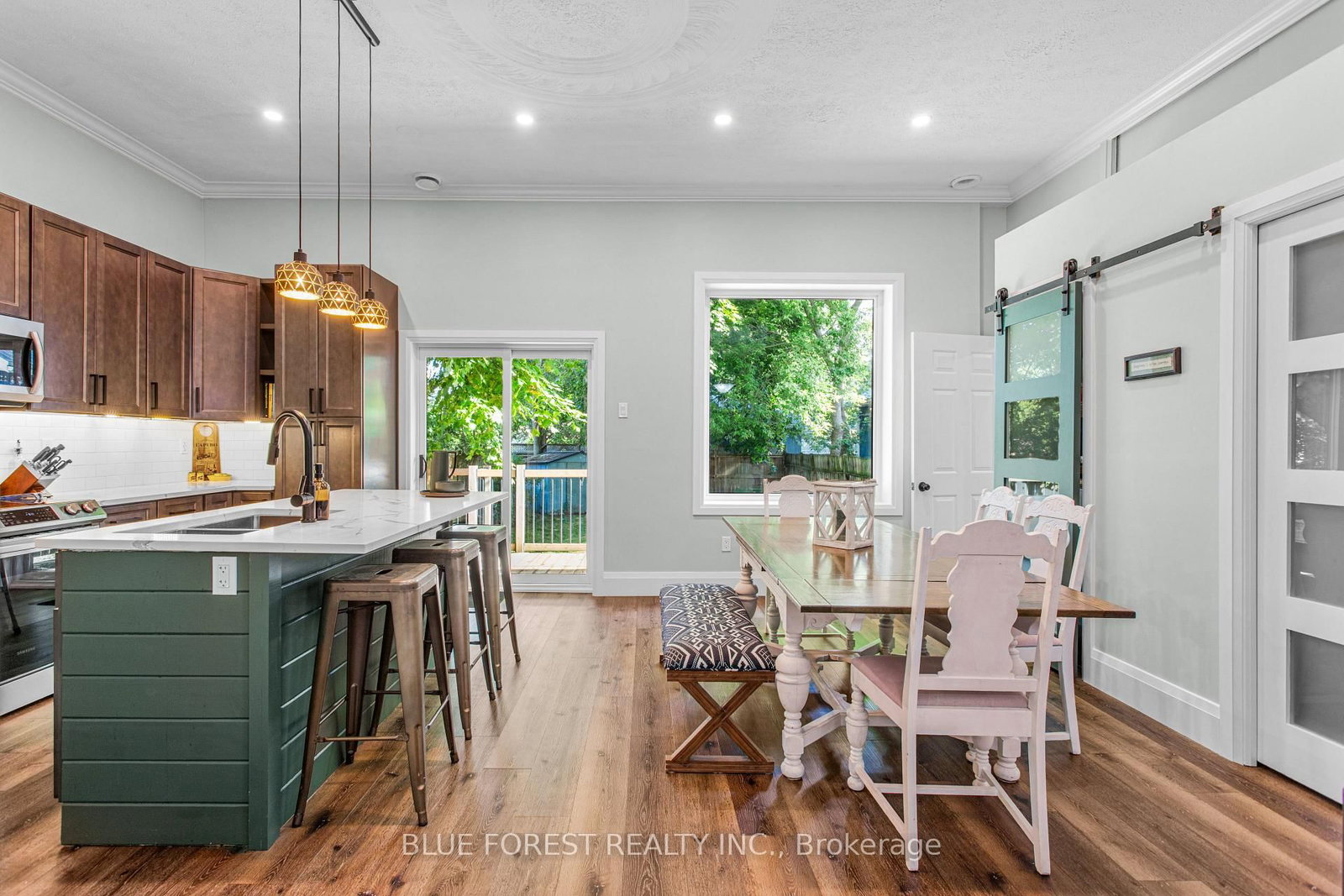 295 Buller Street • Woodstock, ON photo 12