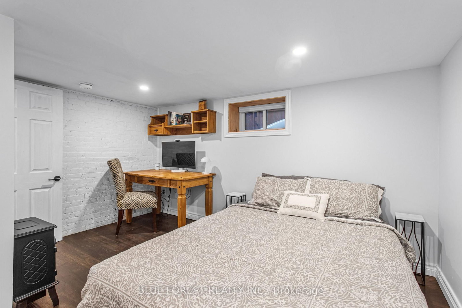 295 Buller Street • Woodstock, ON photo 30