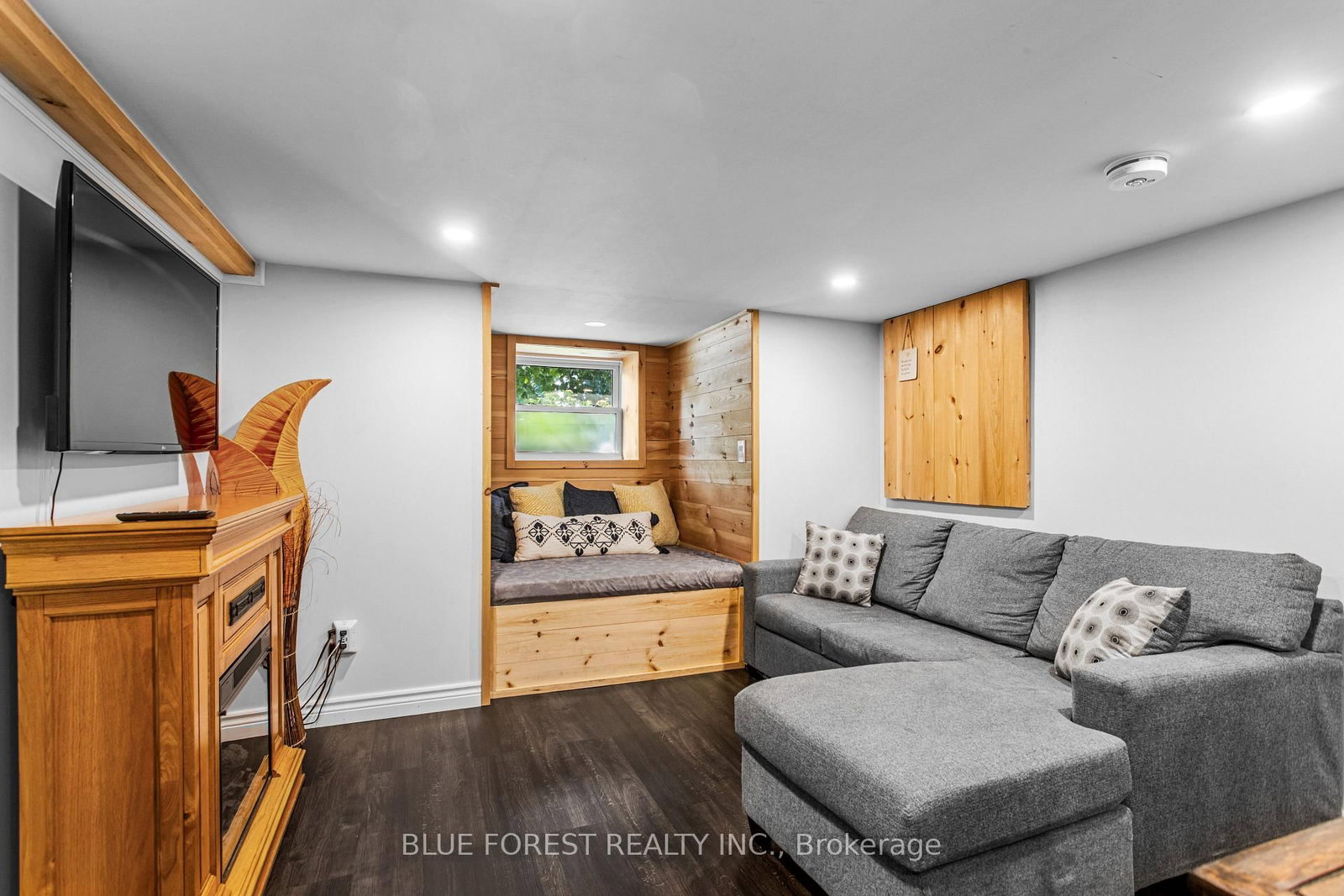 295 Buller Street • Woodstock, ON photo 36