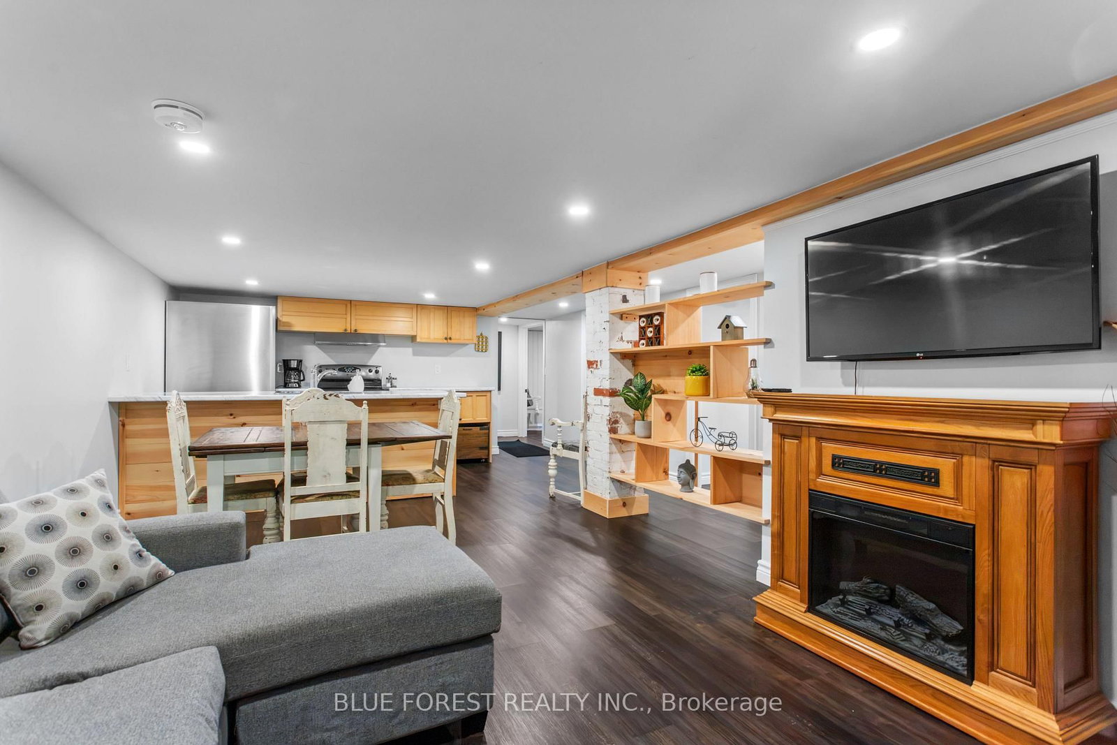 295 Buller Street • Woodstock, ON photo 37
