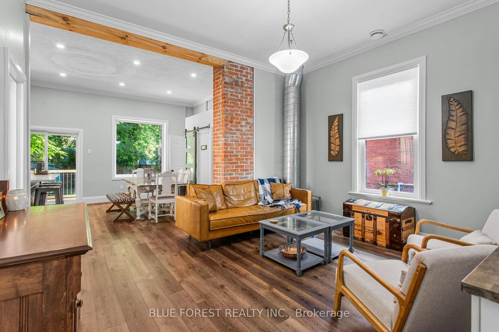 295 Buller Street • Woodstock, ON photo 4