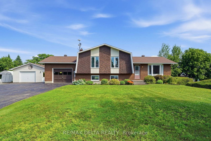 915 Elizabeth Road