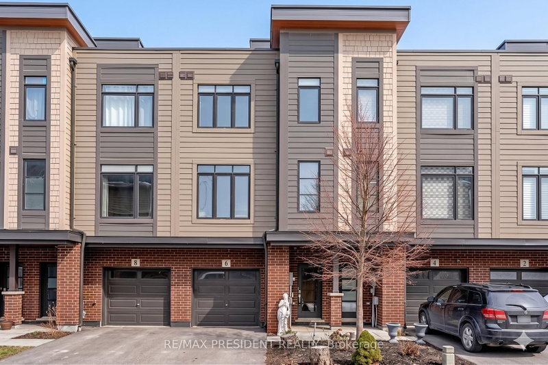 6 Waterview Lane