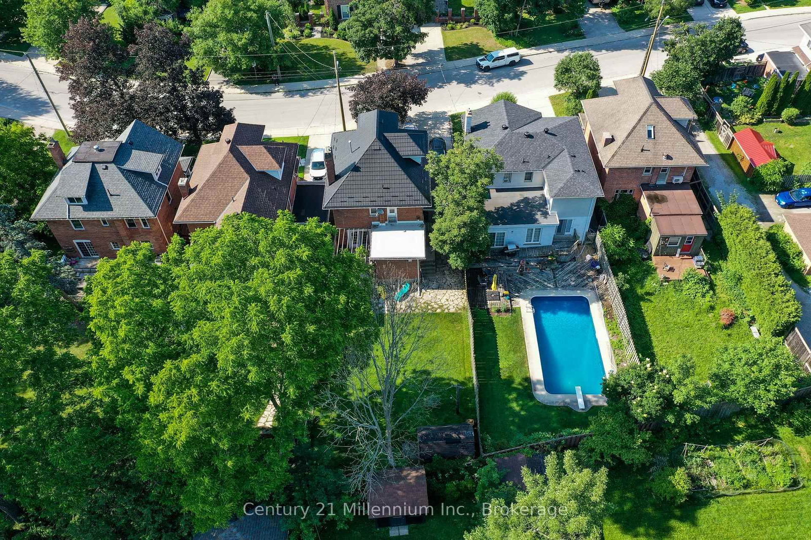 129 W 4th Street • Owen Sound, ON photo 38