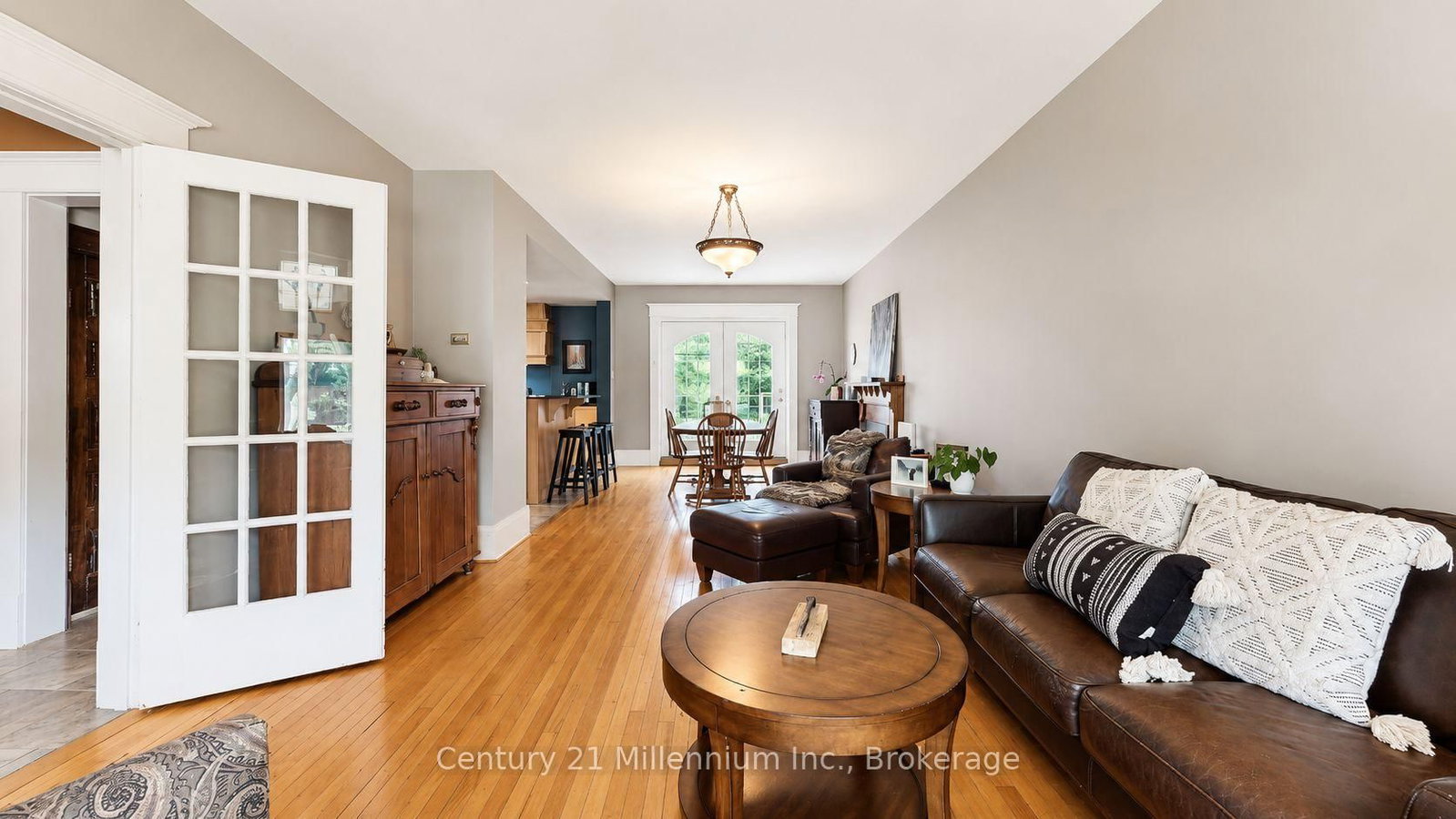 129 W 4th Street • Owen Sound, ON photo 8