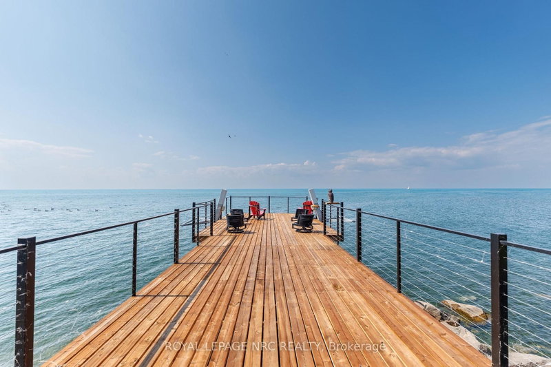 1234 Lakeshore Road