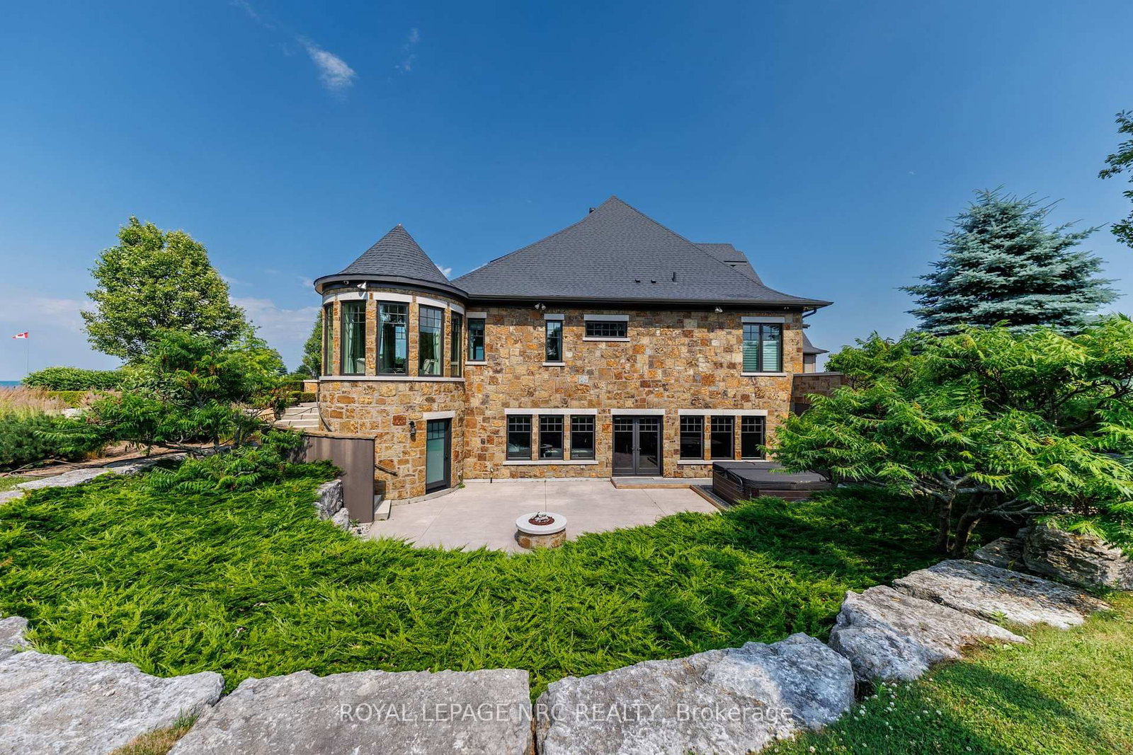 1234 Lakeshore Road • Niagara-on-the-Lake, ON photo 40