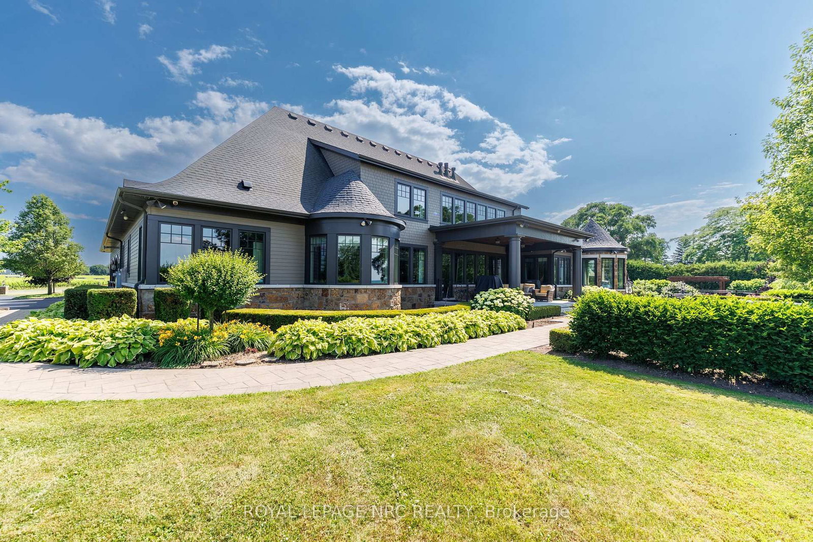1234 Lakeshore Road • Niagara-on-the-Lake, ON photo 48