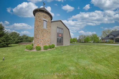 1234 Lakeshore Road • Niagara-on-the-Lake, ON photo 5