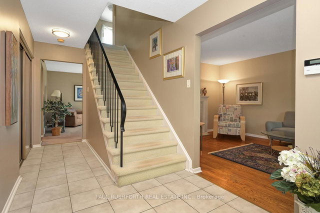 10 Cosburn Avenue