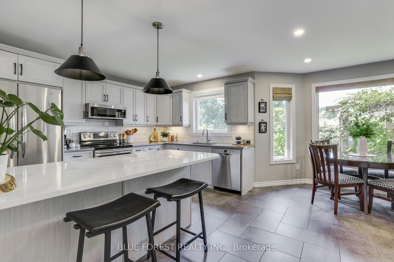 175 Forest Grove Crescent, Thames Centre — photo 8