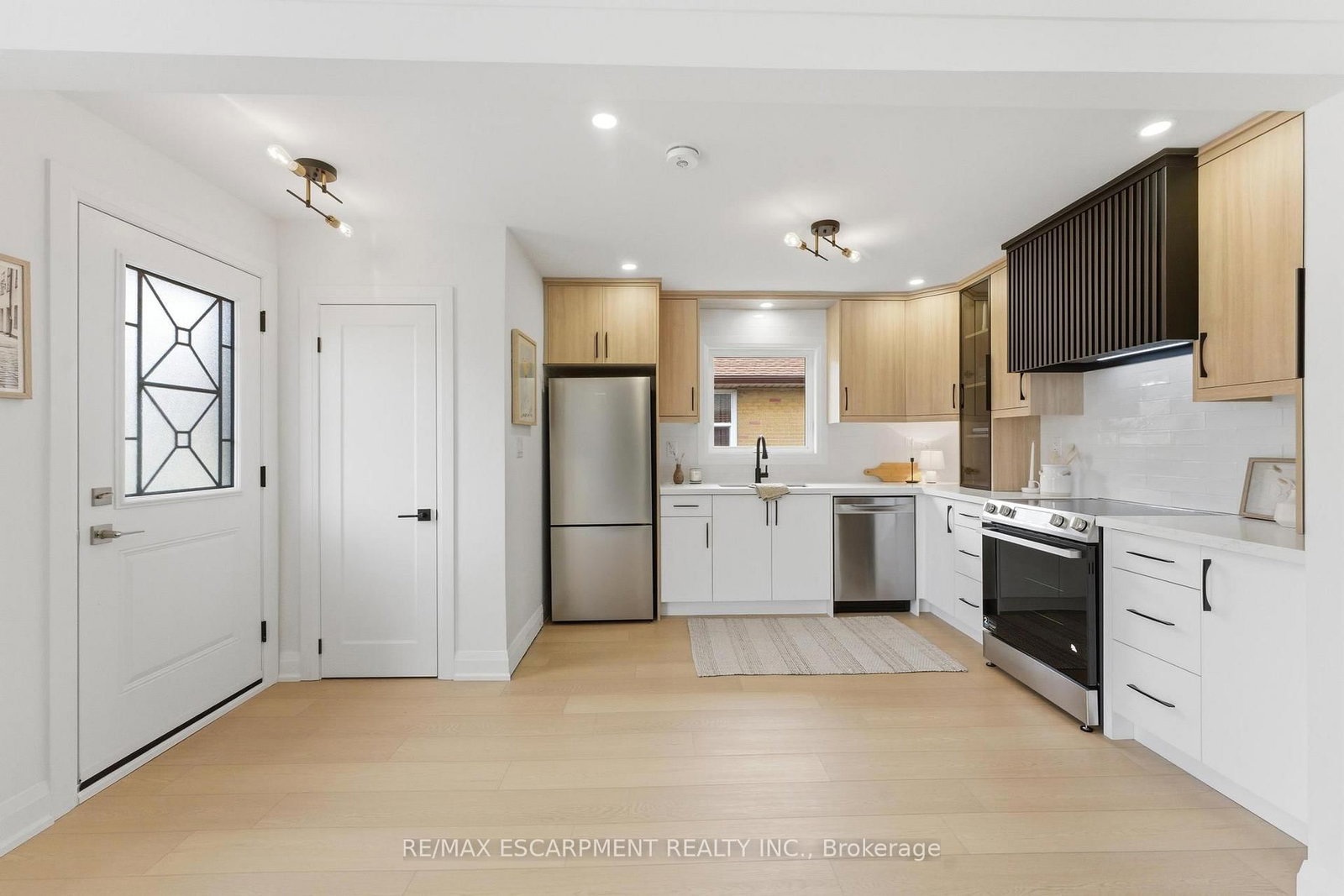 374 East 13th Street • Hamilton, ON photo 12