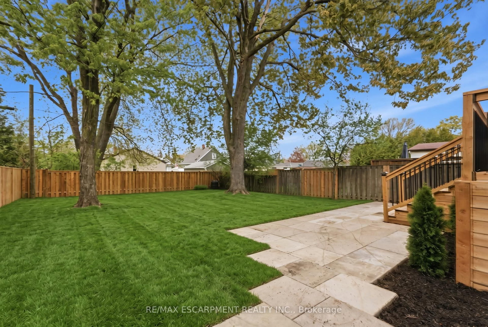 374 East 13th Street • Hamilton, ON photo 30