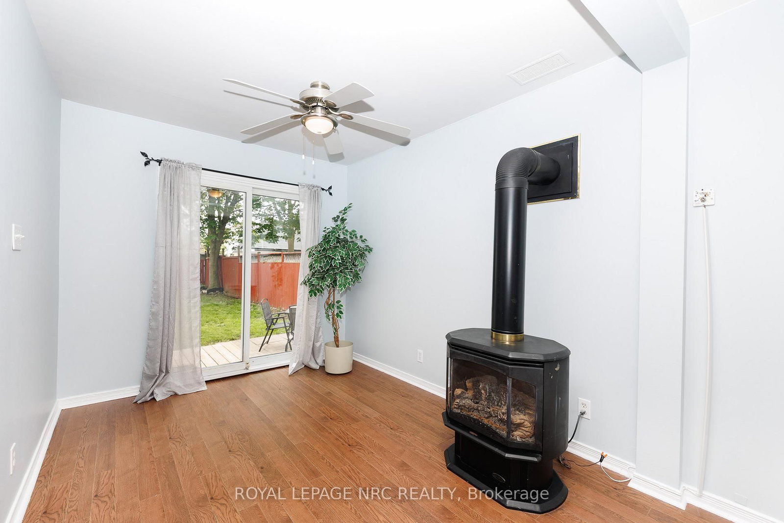4676 McDougall Crescent • Niagara Falls, ON photo 10