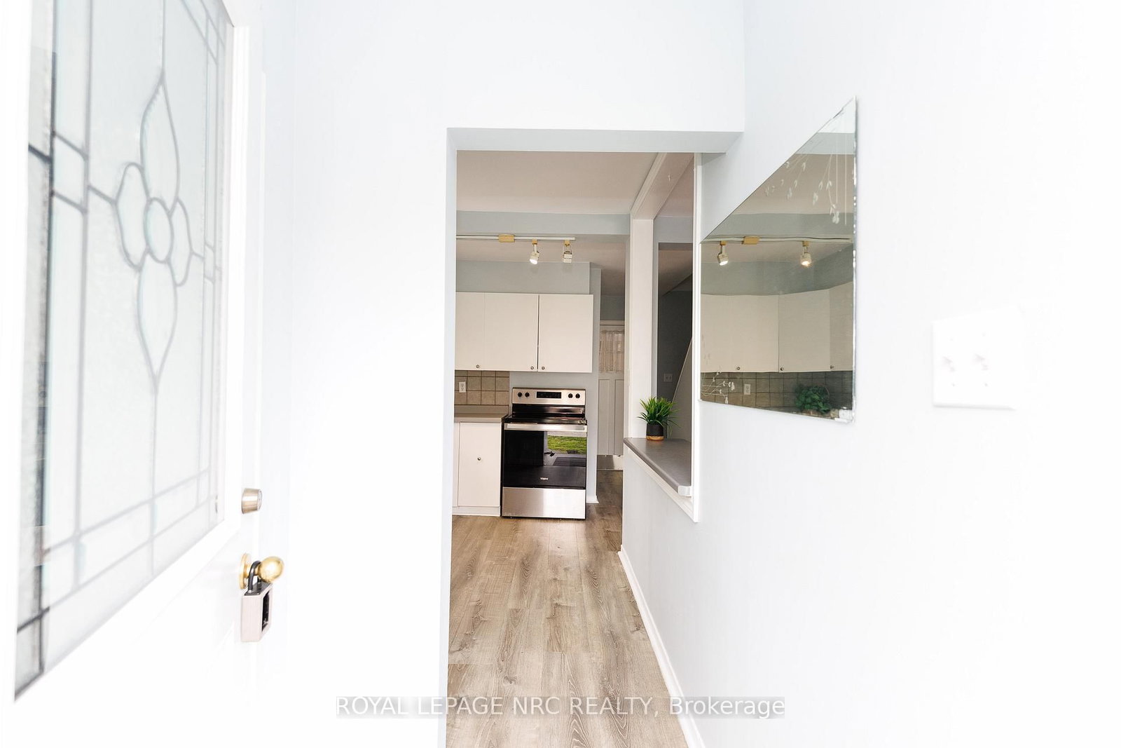4676 McDougall Crescent • Niagara Falls, ON photo 3