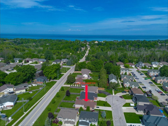 572 Scougall Court