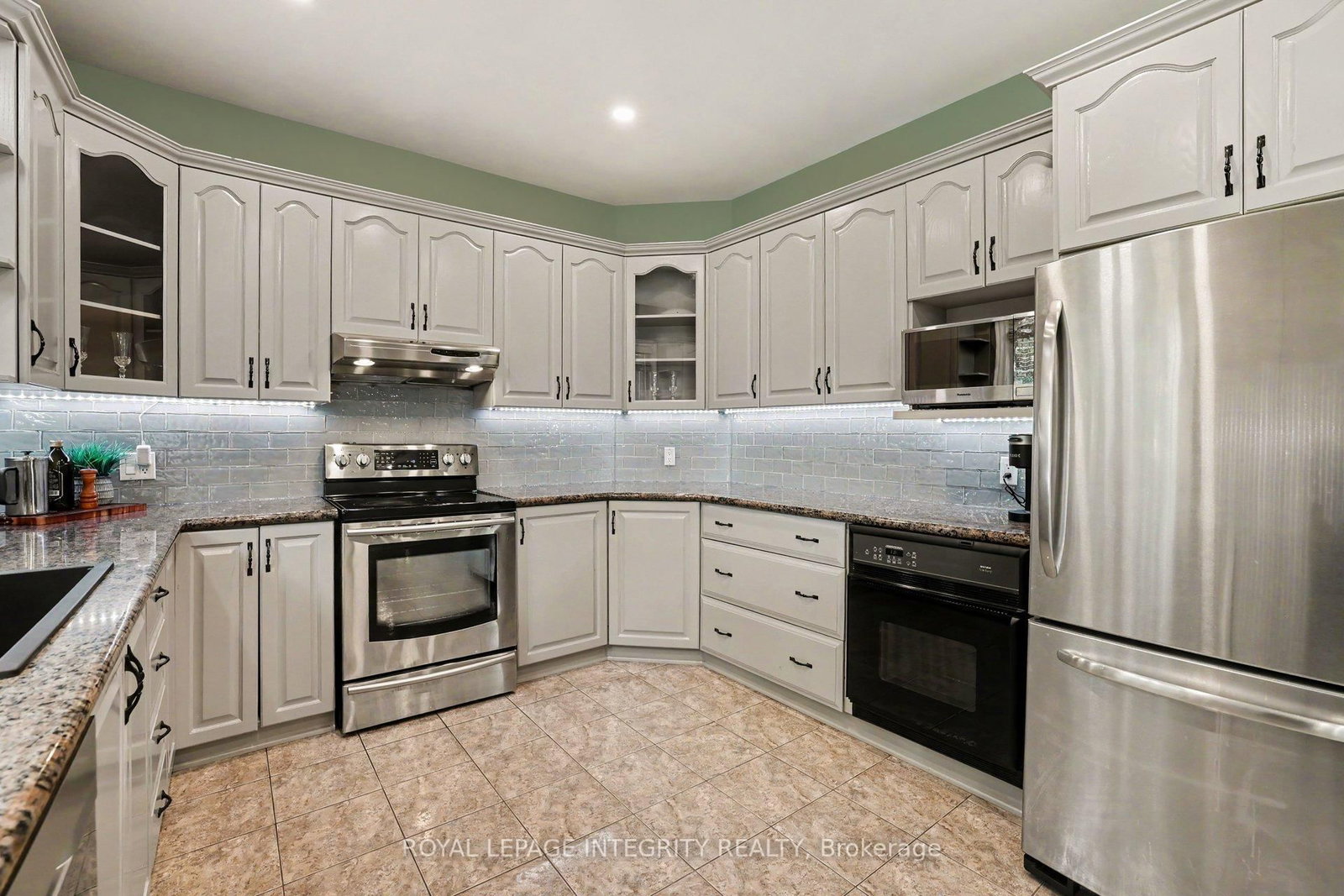 2602 Manotick Station Road • Osgoode, ON photo 11